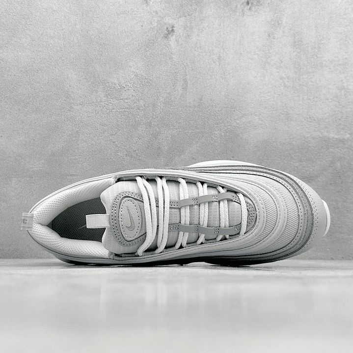 97 Pure Platinum Sail 9