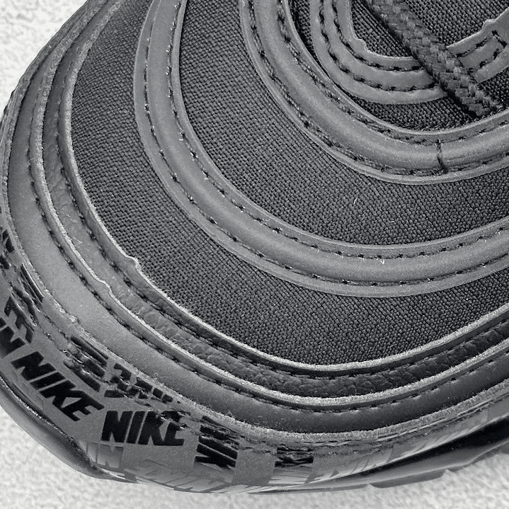 97 All-Over Print Black Red 7