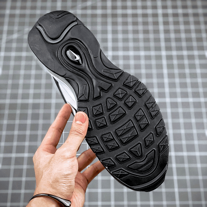 97 White Black Plus 5