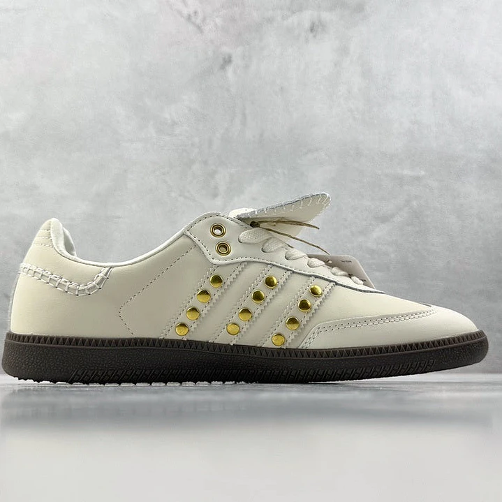 Samba Studded Pack 9