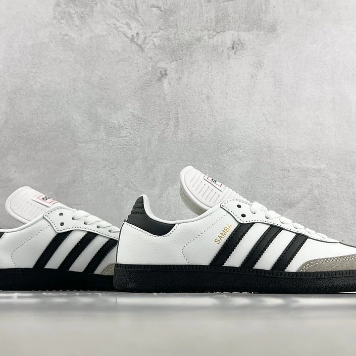 Samba Classic Black Sole 8