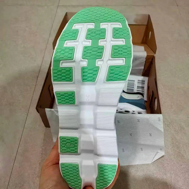 Cloudrunner 2 Waterproof     5