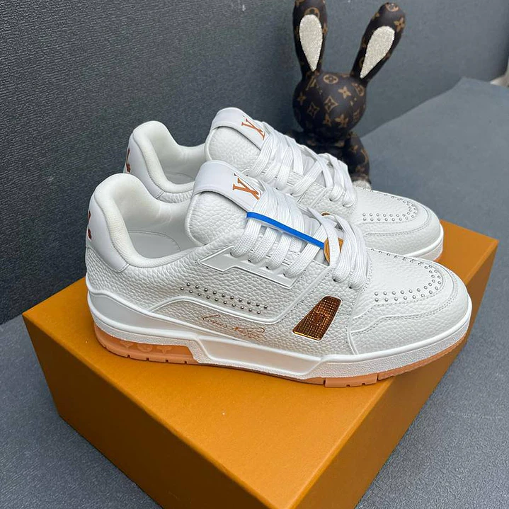 Aware Trainer Orange 5