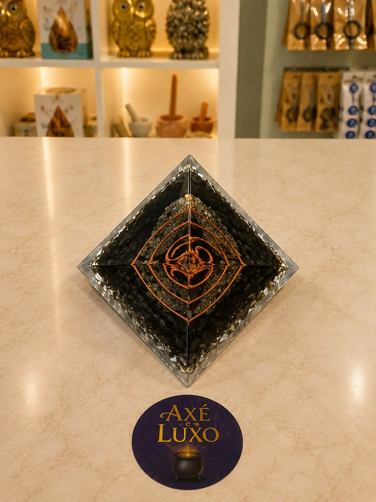 Pirâmide de Orgonite 3