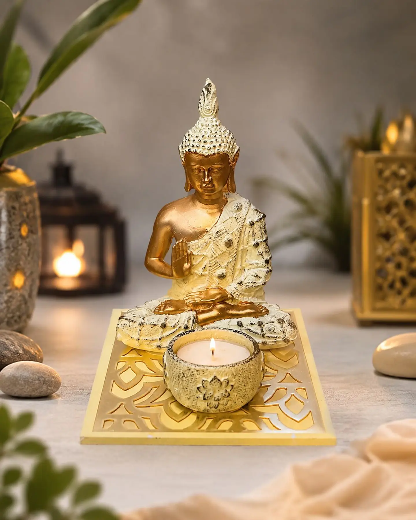 Buda Com Porta Vela - Dourado e Branco  1