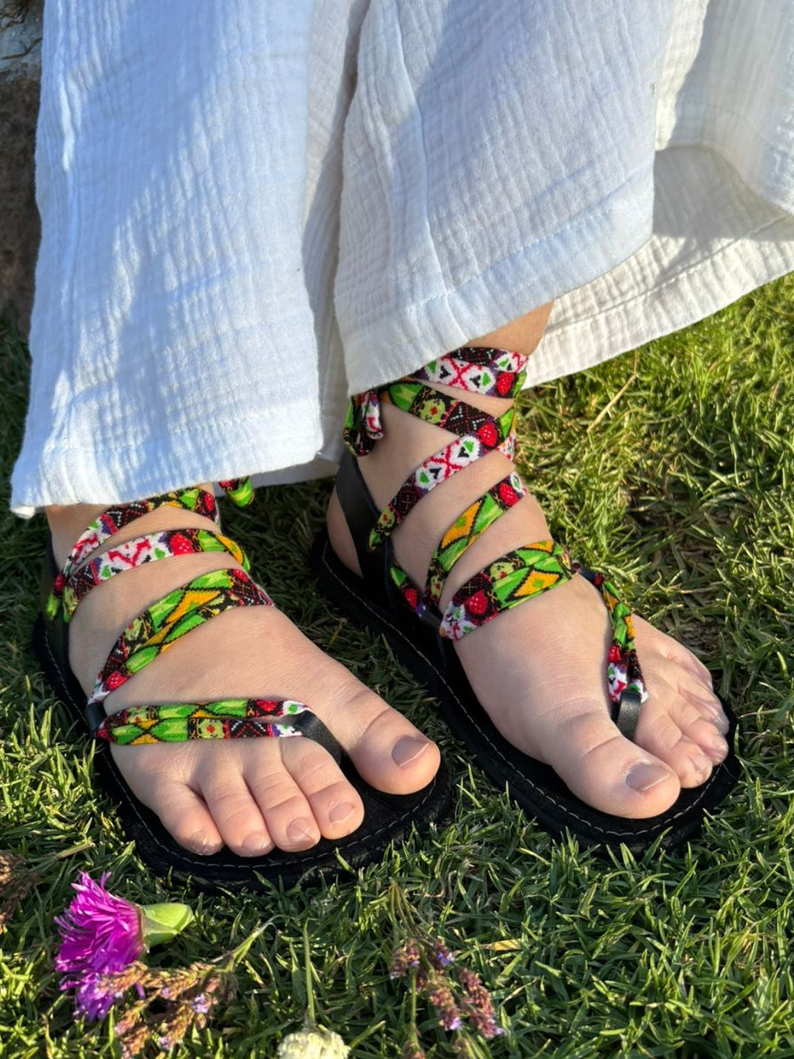 Sandalia Lumina - Negro con cordón de género 9