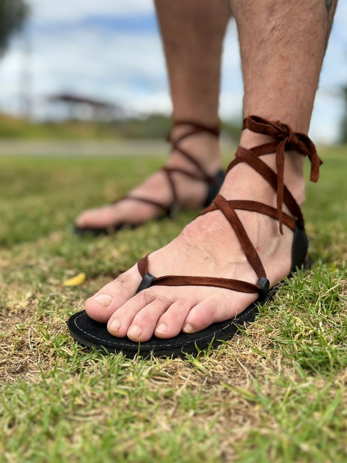 Sandalia Lumina - Negro con cordón de cuero 1