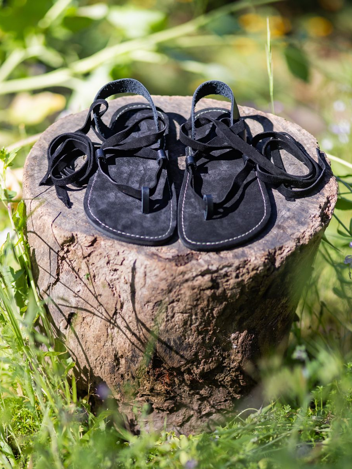 Sandalia Lumina - Negro con cordón de cuero 2