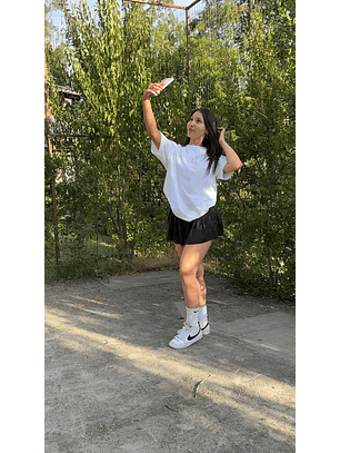 falda + short cintura avispa negra