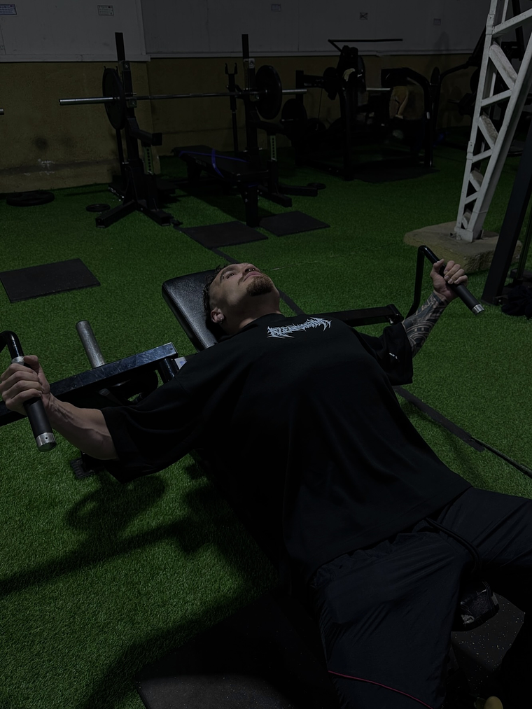 Camiseta Oversized Dark Legend  4