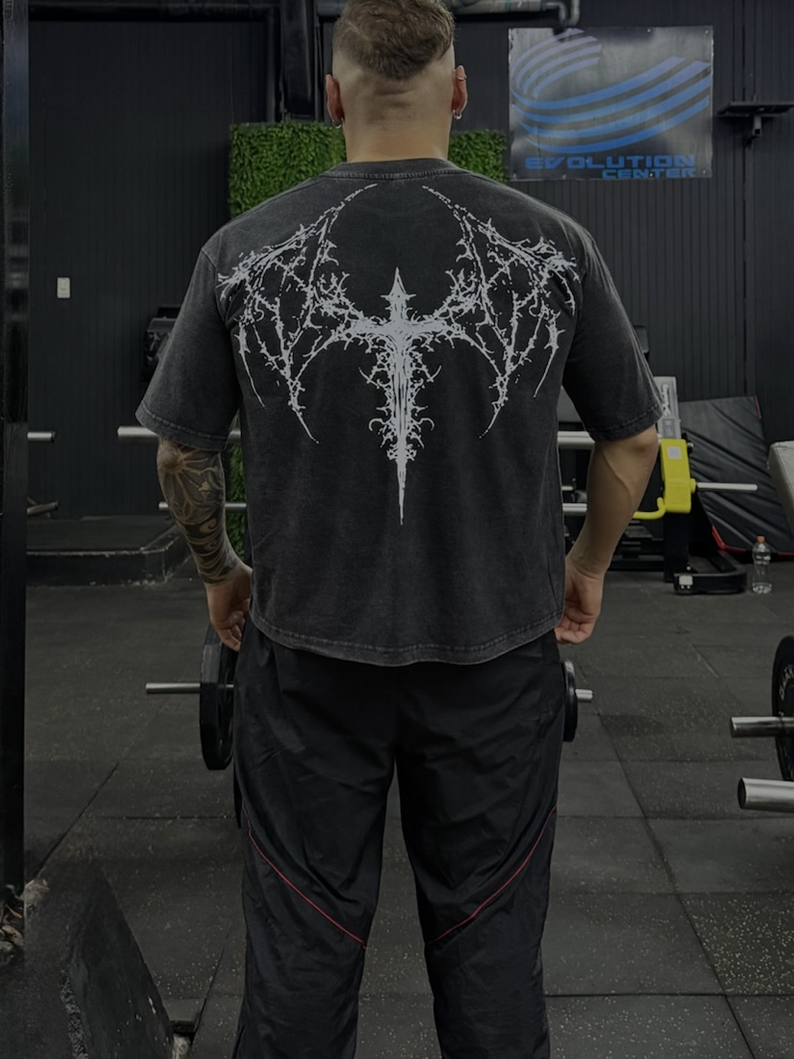 Camiseta boxy fit acid wash christ 3