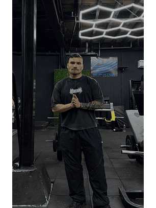 Camiseta boxy fit acid wash christ