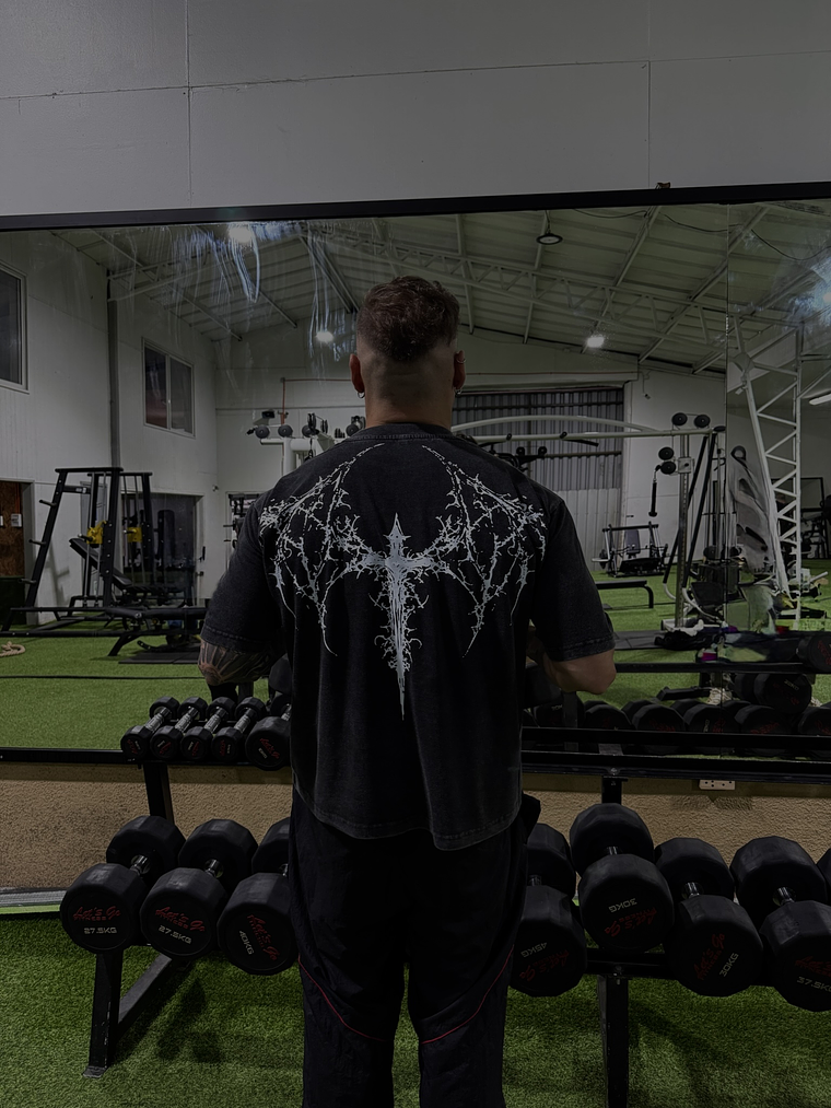 Camiseta boxy fit acid wash christ 4