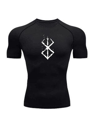 polera compresiva berserk logo