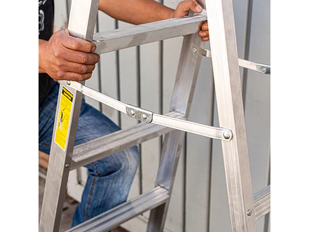 Escalera tipo tijera Truper 16743 Tipo 3 con 5 pasos con bandeja  - Foto 6 | aztools.co