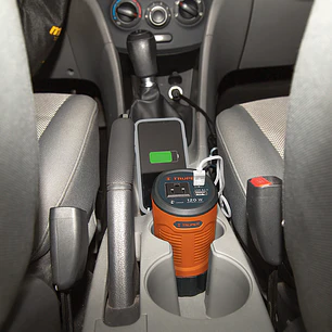 Inversor de corriente TRUPER 15725  tipo vaso con 2 puertos USB 120W 