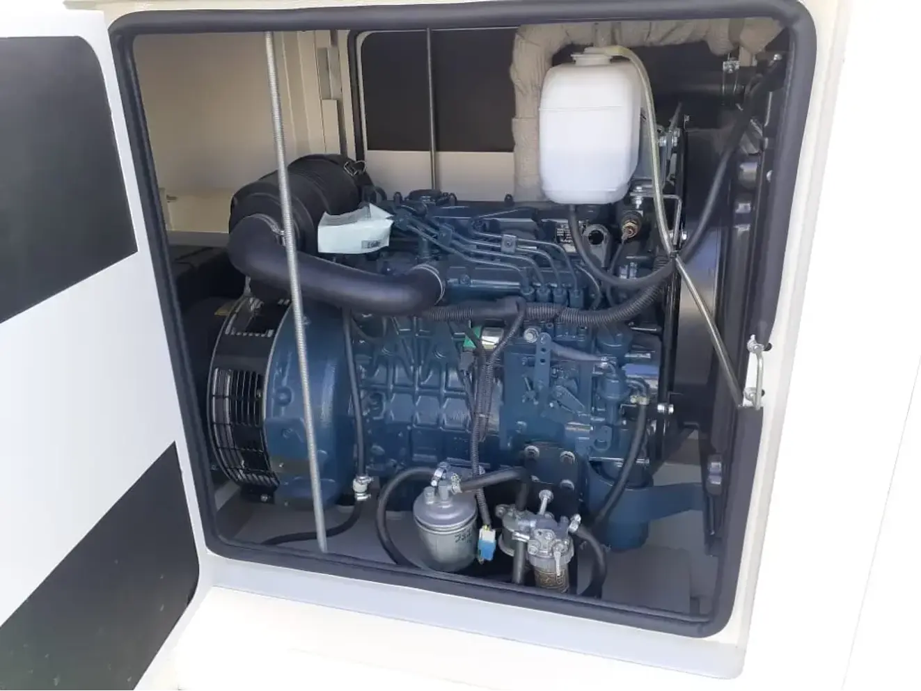 Planta Eléctrica Diésel Power Motors 12kVA Abierta 3F Motor Kubota KT11-C - Foto 4 | aztools.co
