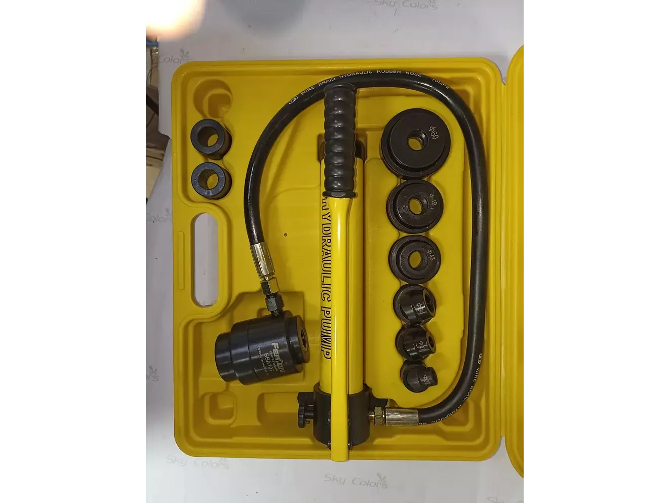 Sacabocados Hidráulico 10T Ferrawyy SBA10T, para metal hasta 3mm de espesor, con moldes redondos. - Foto 2 | aztools.co