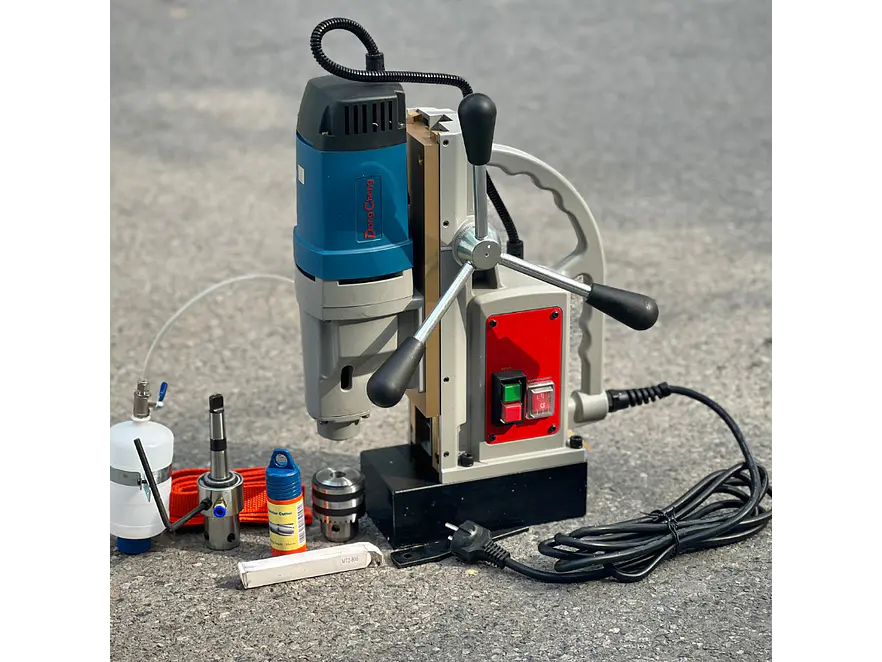 Taladro Magnético Dongcheng DJC23: 1500W, 23-50mm, Versátil y Robusto - Foto 3 | aztools.co
