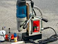 Taladro Magnético Dongcheng DJC23: 1500W, 23-50mm, Versátil y Robusto - Miniatura 3 | aztools.co