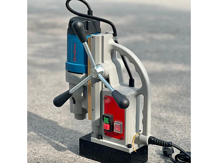 Taladro Magnético Dongcheng DJC23: 1500W, 23-50mm, Versátil y Robusto - Foto 4 | aztools.co