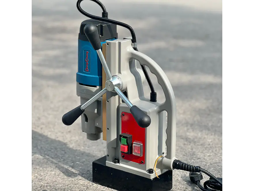 Taladro Magnético Dongcheng DJC23: 1500W, 23-50mm, Versátil y Robusto - Foto 4 | aztools.co