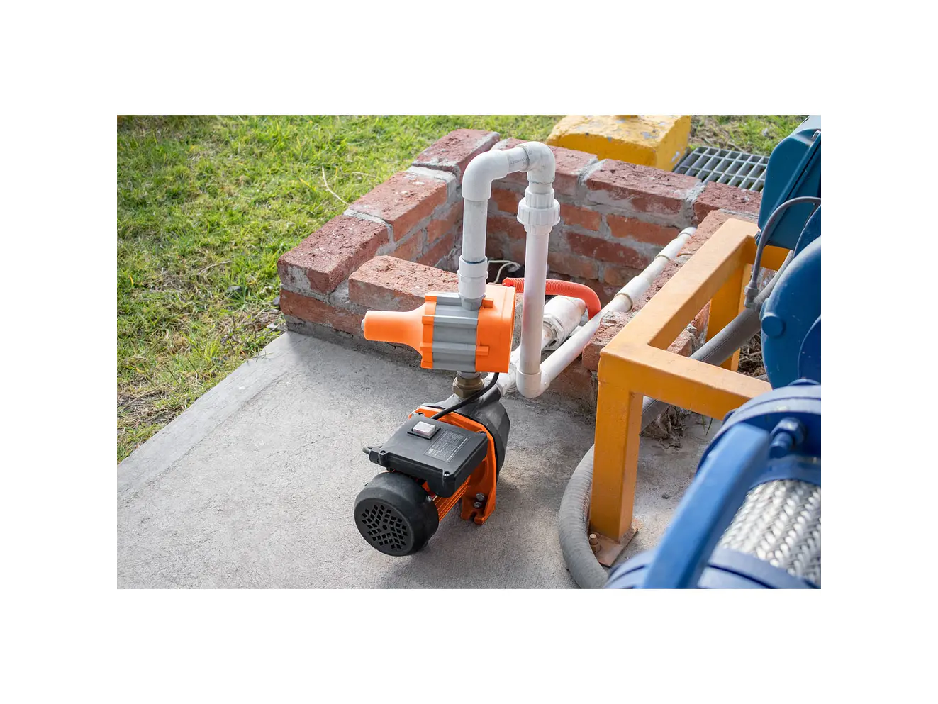 Bomba Presurizadora Jet Truper 19397 1 HP 38m Altura con Control Automático 110V - Foto 4 | aztools.co