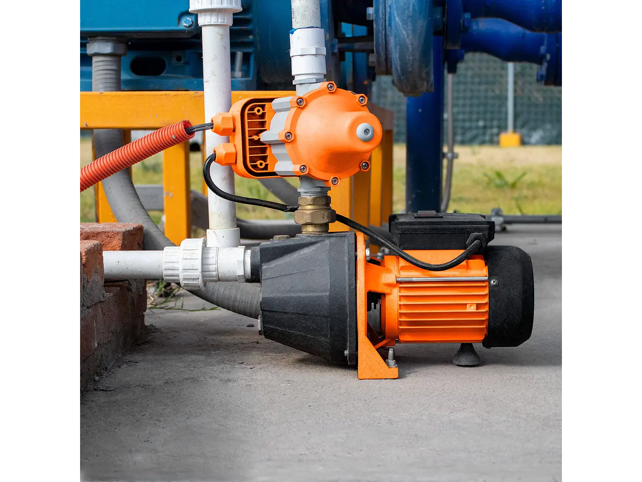 Bomba Presurizadora Jet Truper 19397 1 HP 38m Altura con Control Automático 110V - Foto 7 | aztools.co