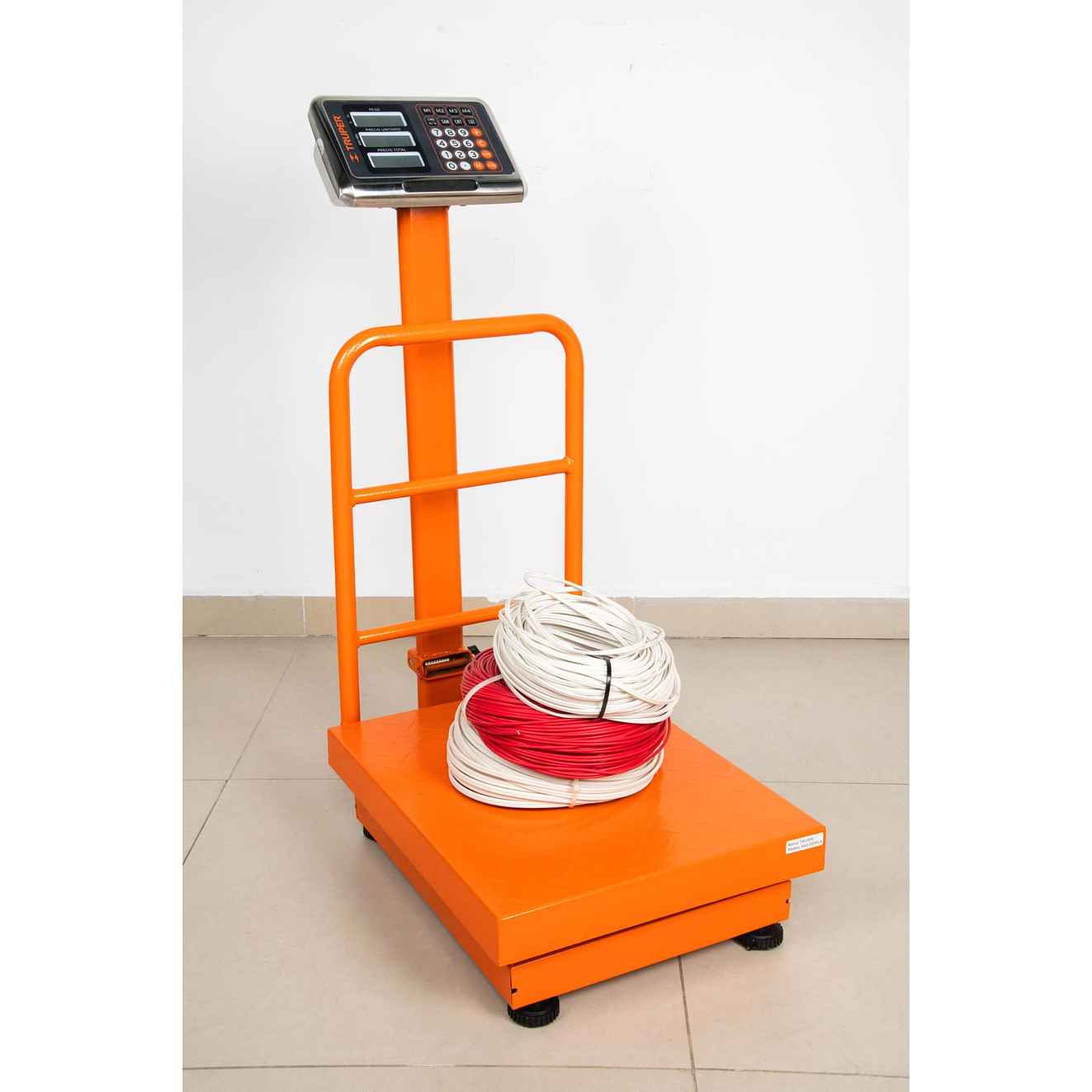 Báscula de plataforma Truper 15732, plegable, capacidad 200 kg