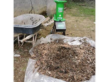 Triturador de Residuos Orgánicos Trapp para Compostaje con Motor Eléctrico de 1.5 HP JTR200 - Foto 2 | aztools.co