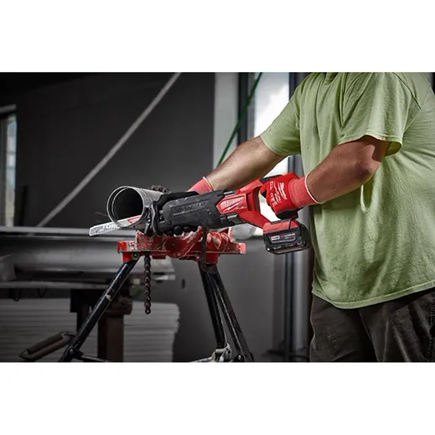 Sierra Sable Milwaukee 2821-22 M18 FUEL™ SAWZALL® con 2 Baterías y Cargador 4