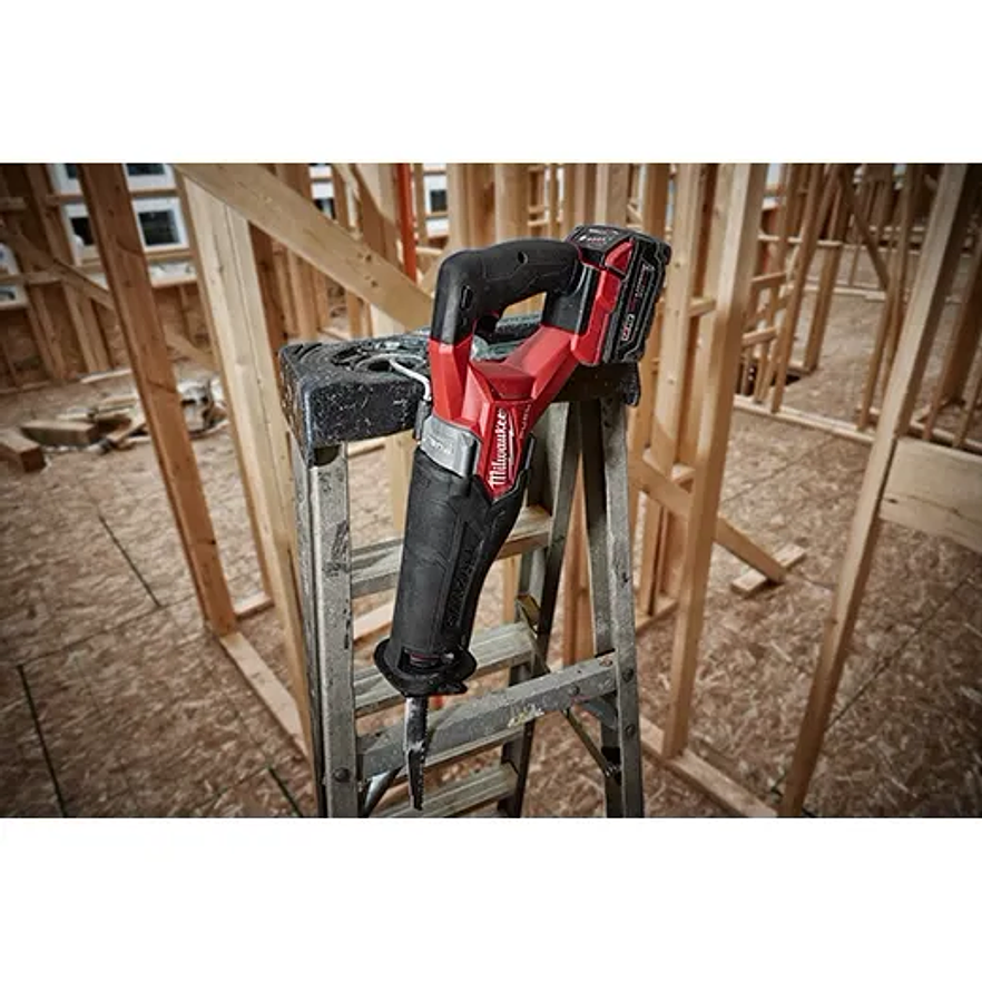 Sierra Sable Milwaukee 2821-22 M18 FUEL™ SAWZALL® con 2 Baterías y Cargador 7