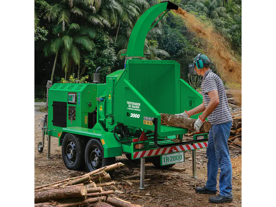 Chipeadora Trapp TR-2000 74 HP a Diésel, hasta 20 cm, con Remolque  - Foto 2 | aztools.co