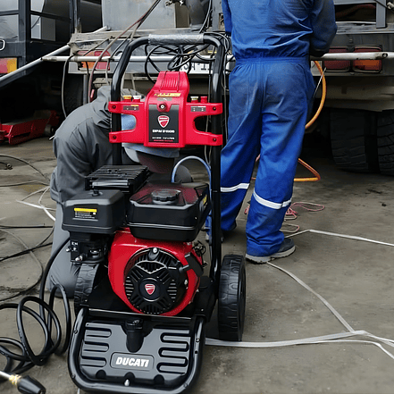Hidrolavadora Gasolina DUCATI DPW3100G 3100 PSI 213 bar 7