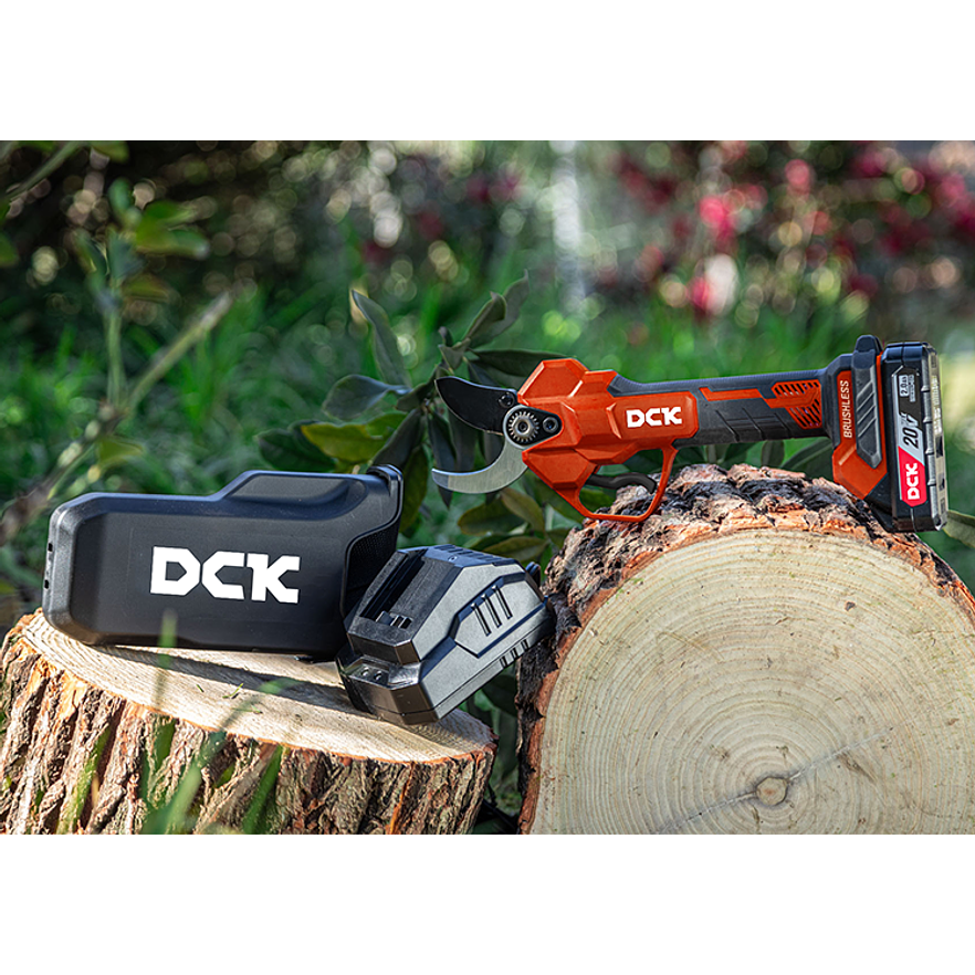 Tijera para Podar Ramas Inalámbrica DCK KDYD35S 20V 35mm Incluye Batería y Cargador 4