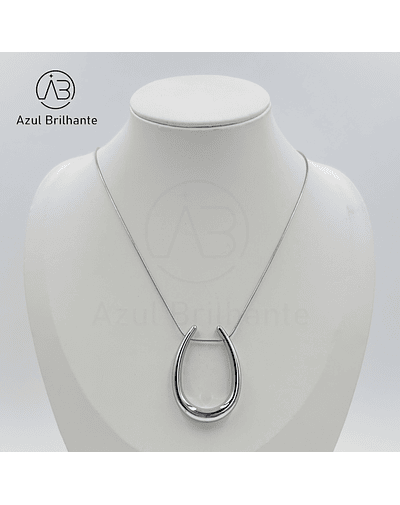 Colar com Pingente de Ferradura