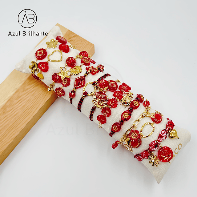 Pulseiras com Pingentes de Cores 4