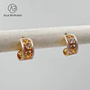 Brincos de Meia Argola 1