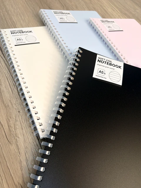 Cuaderno anillado plastico linea A5 | XL263137