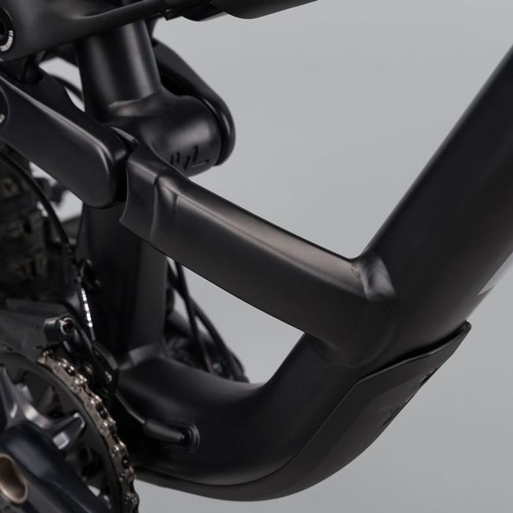 YT CAPRA CORE 2 MX AL Black 5