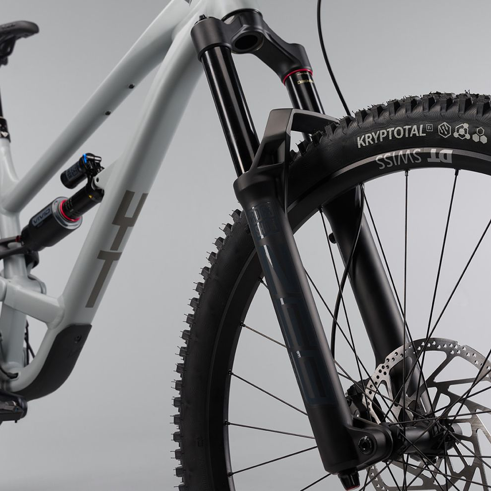 Cuadro YT Capra MK3 AL Gris C2 4