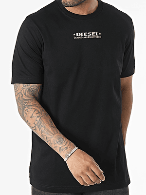 Polera Diesel T-Just L4 – Estilo Urbano con Actitud