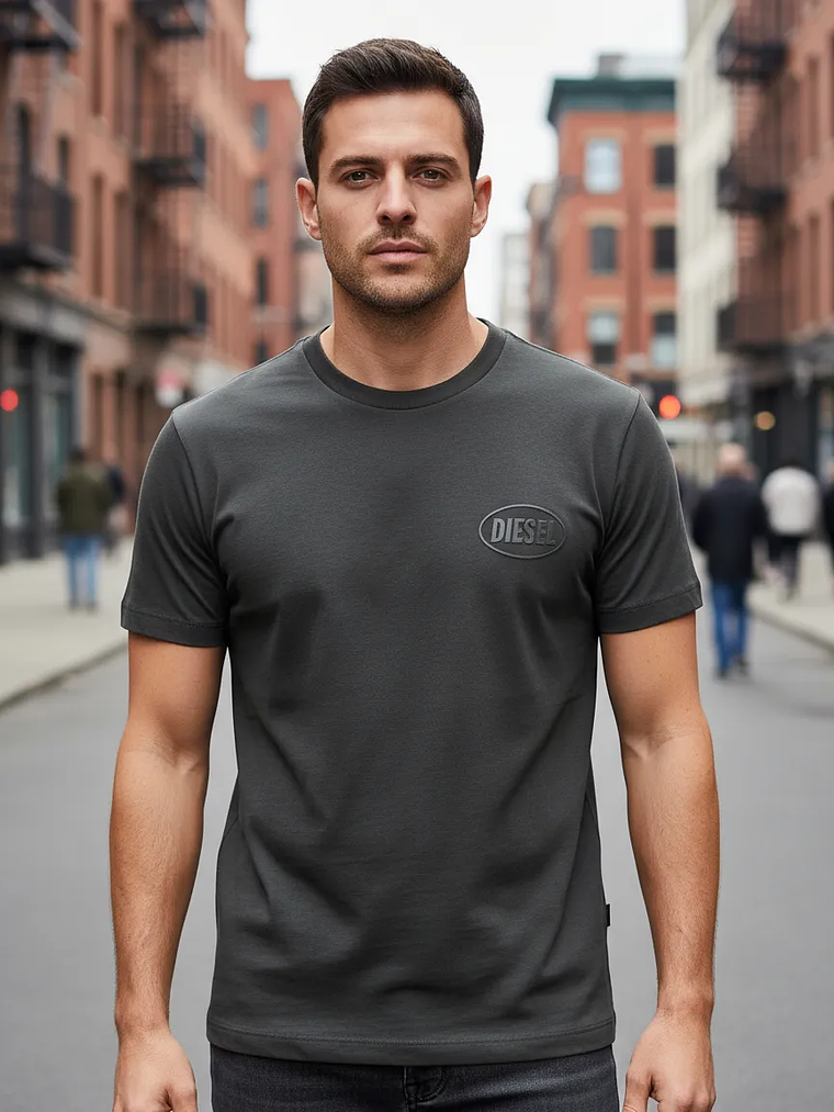 Polera Diesel Gris Logo Minimal Hombre Adulto 1