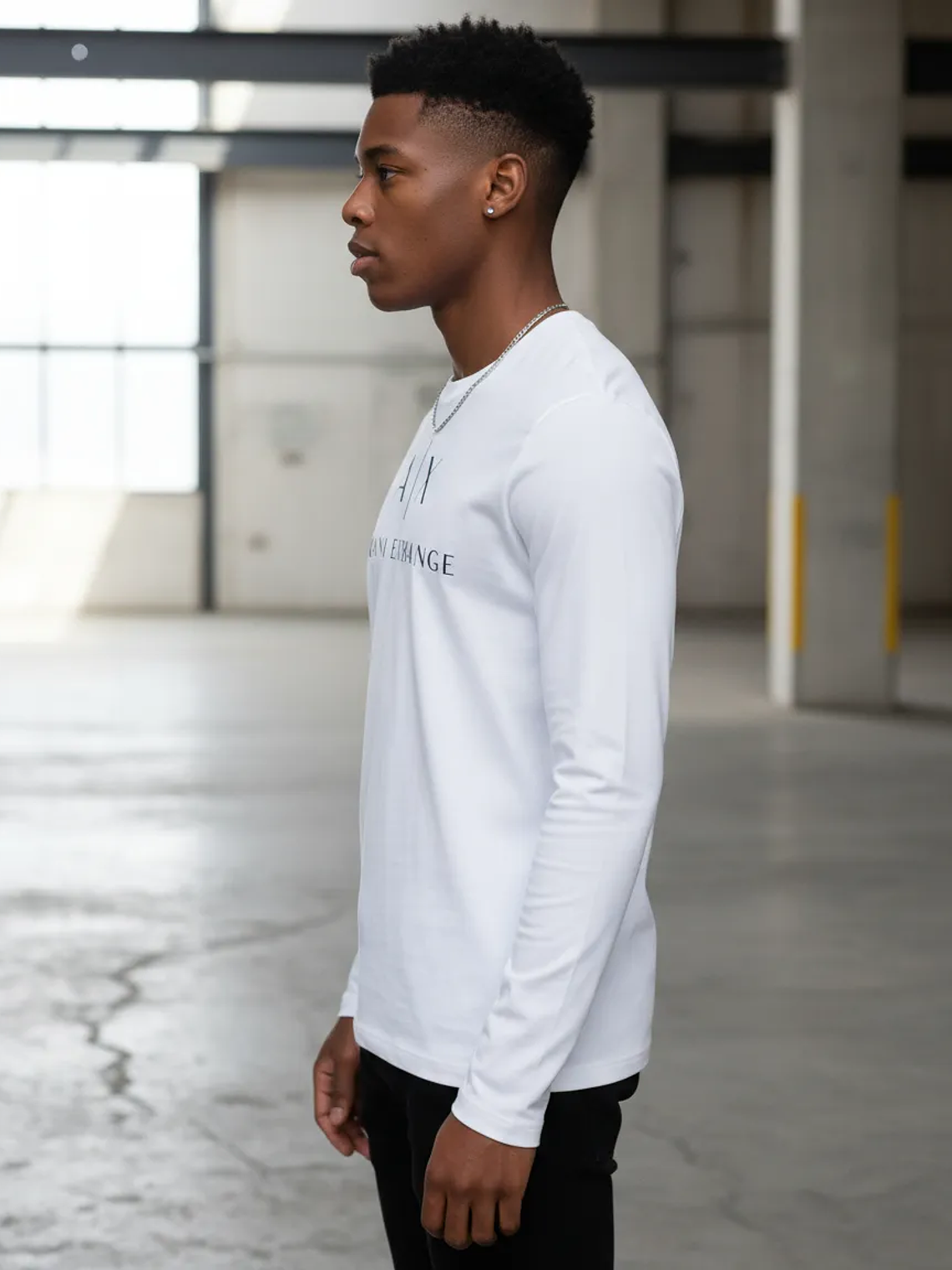 Polera manga larga blanca  Armani 4