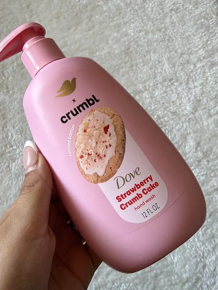 Jabon Strawberry Crumb Cake 1