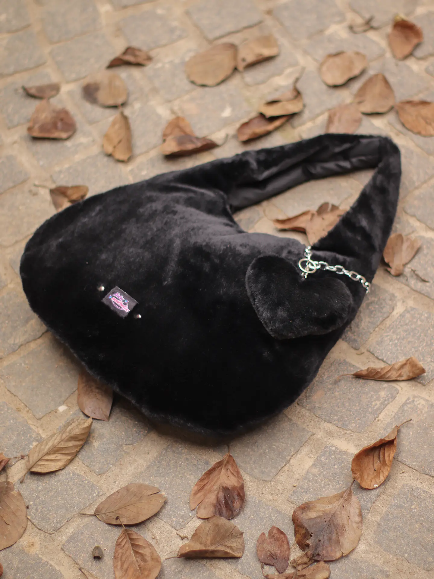 Fluffybag Dark 1