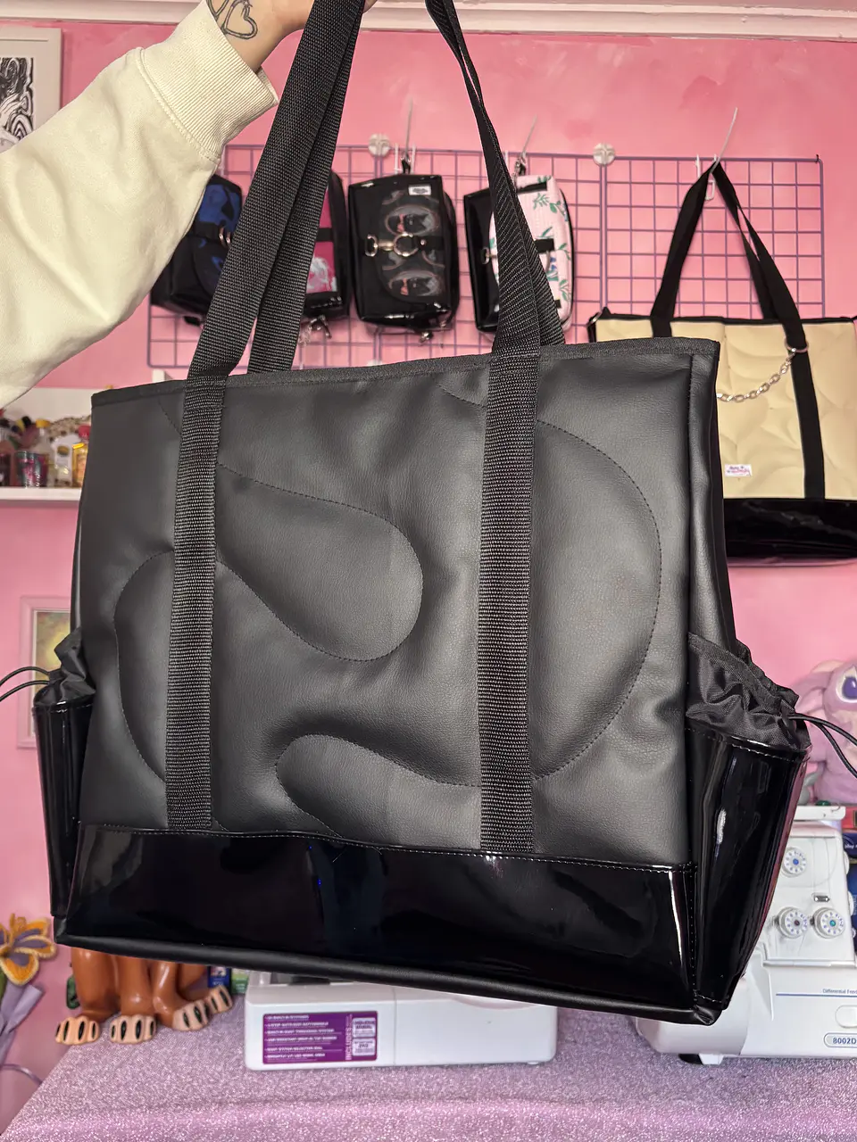 Maxi corazón cuerina con charol 4