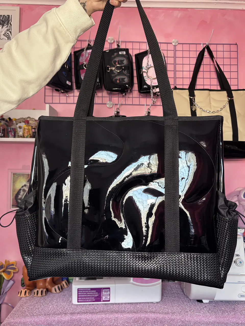Maxi corazón charol con cuerina texturizada 3