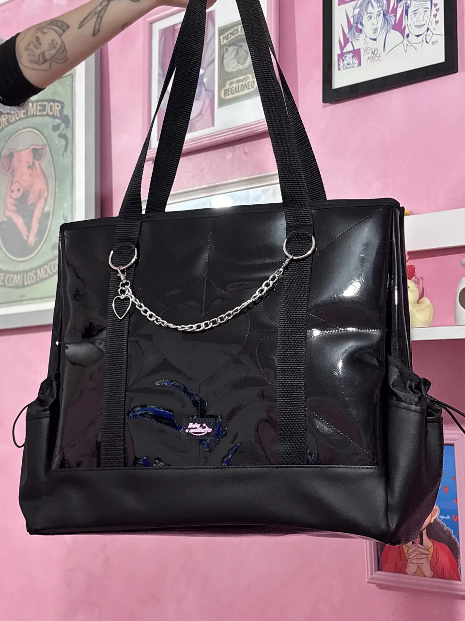 Maxi corazón charol con cuerina 1