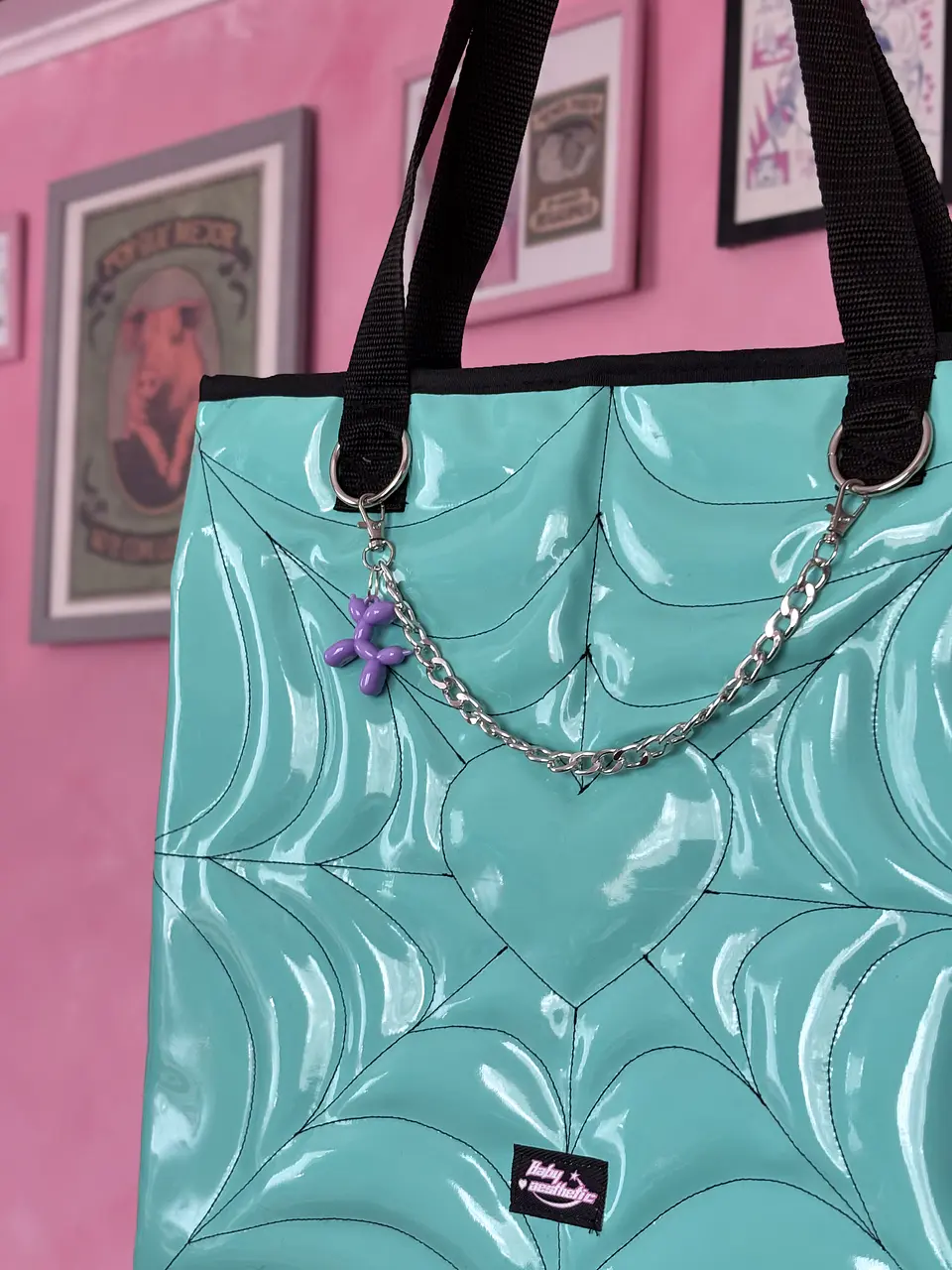 Totebag corazón charol turquesa  3